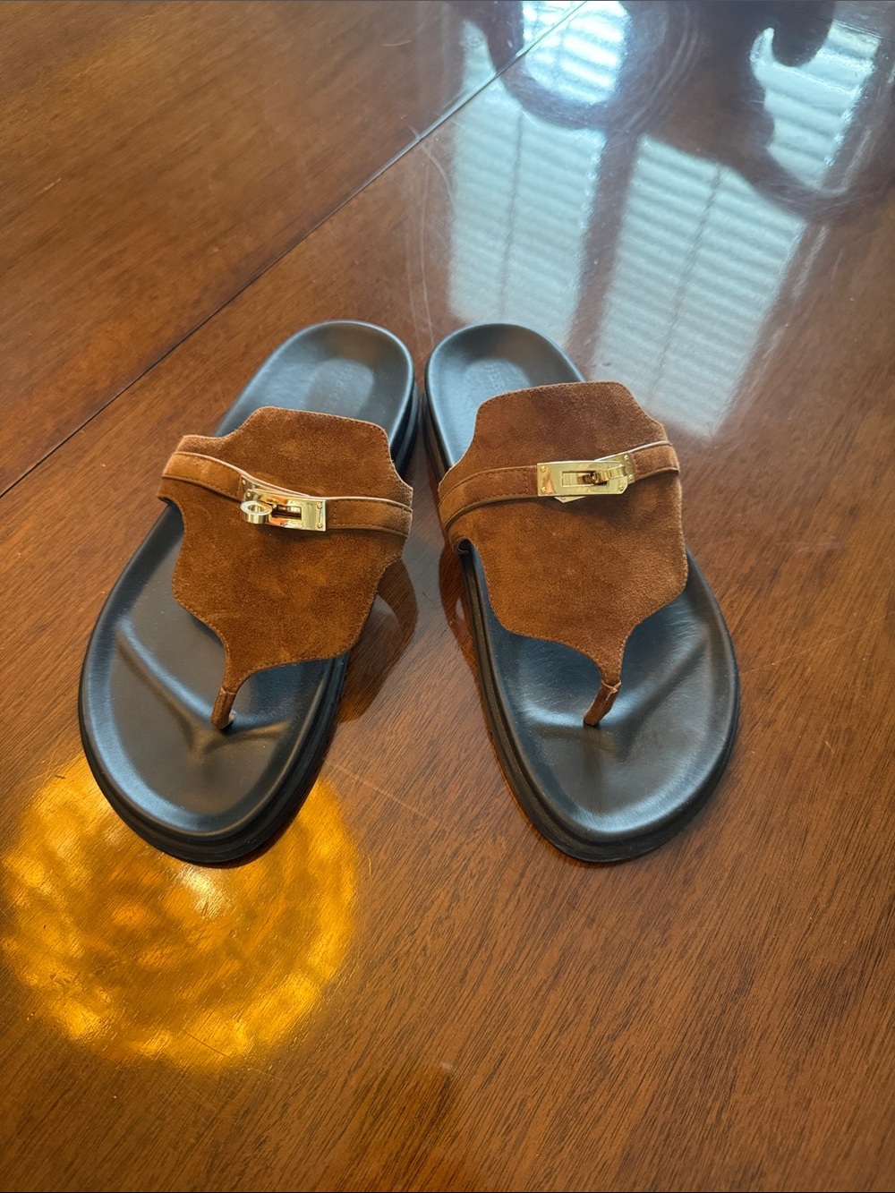 Women’s suede Hermes empire sandal size 39